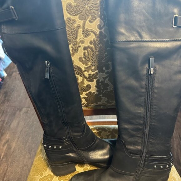 VINCE CAMUTO BLACK VC-BEATRIX STYLE KNEE HIGH BOOTS WITH SIDE ZIP - SZ 7 - Picture 3 of 7